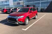 Mitsubishi Outlander Invite