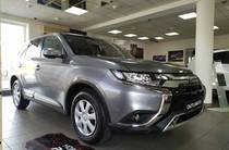 Mitsubishi Outlander Invite