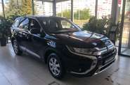 Mitsubishi Outlander Invite