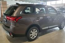 Mitsubishi Outlander Inform