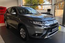 Mitsubishi Outlander Invite