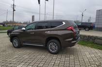 Mitsubishi Pajero Sport Intense