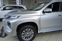 Mitsubishi Pajero Sport Intense