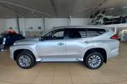 Mitsubishi Pajero Sport Instyle