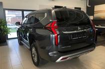 Mitsubishi Pajero Sport Intense