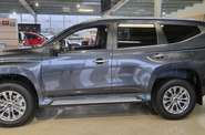 Mitsubishi Pajero Sport Intense