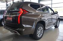 Mitsubishi Pajero Sport Instyle