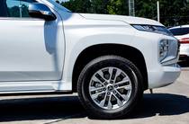 Mitsubishi Pajero Sport Instyle