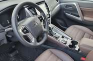 Mitsubishi Pajero Sport Instyle