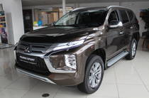 Mitsubishi Pajero Sport Instyle