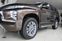 Mitsubishi Pajero Sport Instyle