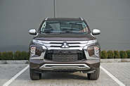 Mitsubishi Pajero Sport Instyle