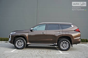 Mitsubishi Pajero Sport 2023 Instyle