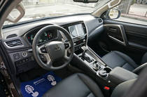 Mitsubishi Pajero Sport Instyle