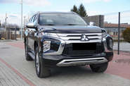 Mitsubishi Pajero Sport Intense