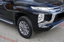 Mitsubishi Pajero Sport Intense