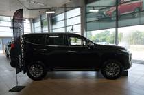 Mitsubishi Pajero Sport Intense