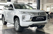 Mitsubishi Pajero Sport Intense