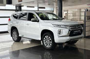 Mitsubishi Pajero Sport Intense