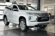 Mitsubishi Pajero Sport Intense