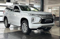 Mitsubishi Pajero Sport Intense