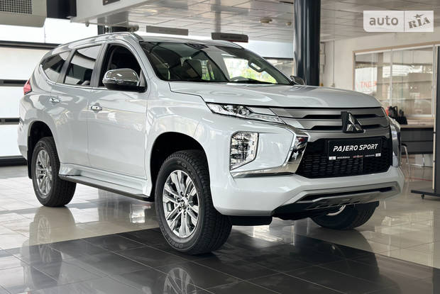 Mitsubishi Pajero Sport Intense