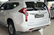 Mitsubishi Pajero Sport Intense