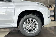 Mitsubishi Pajero Sport Intense