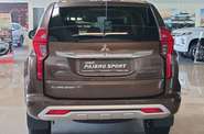 Mitsubishi Pajero Sport Intense