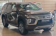 Mitsubishi Pajero Sport Intense