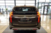 Mitsubishi Pajero Sport Intense