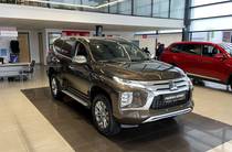 Mitsubishi Pajero Sport Intense