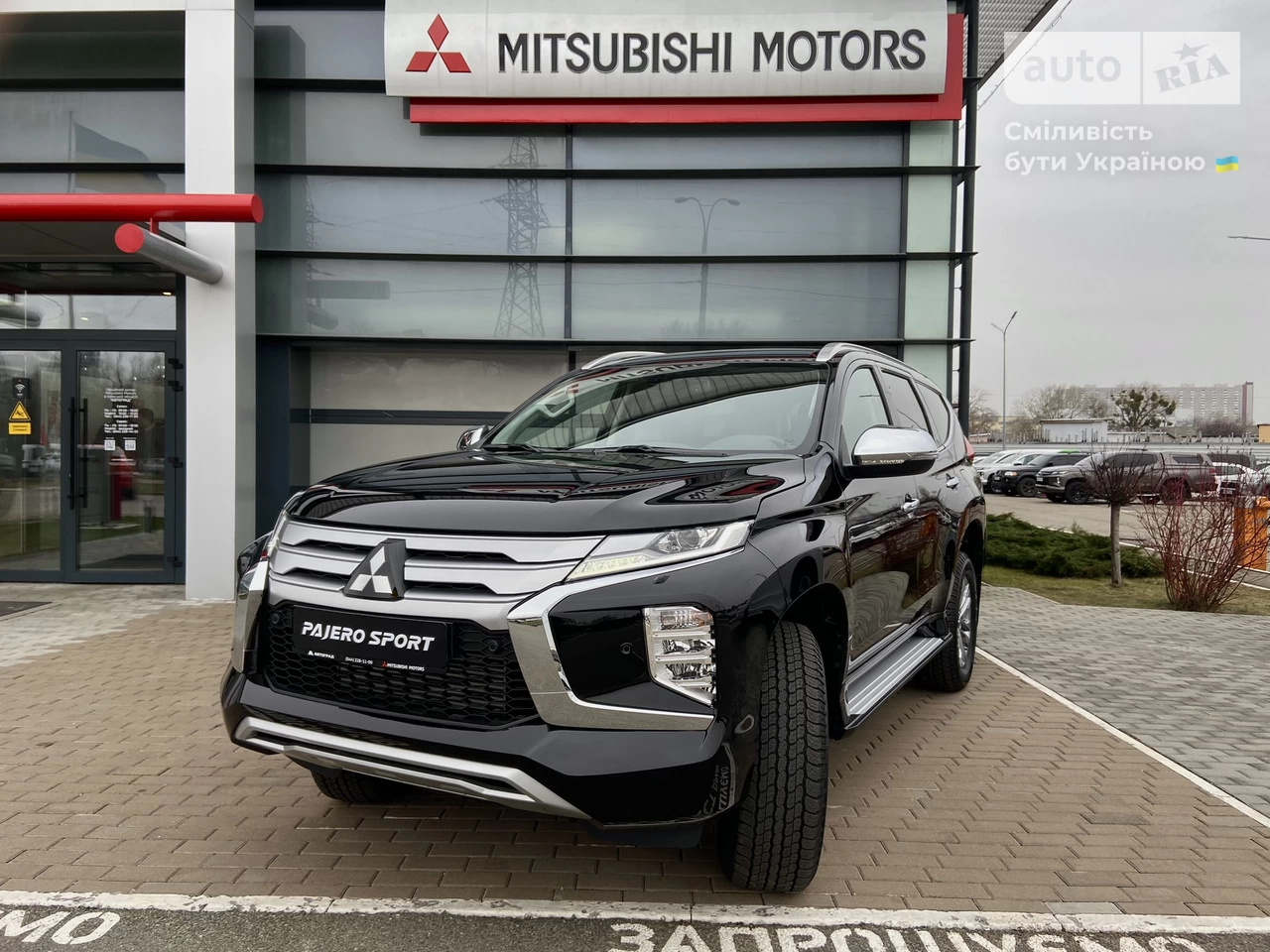 Mitsubishi Pajero Sport Instyle