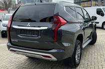 Mitsubishi Pajero Sport Instyle