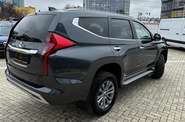 Mitsubishi Pajero Sport Instyle