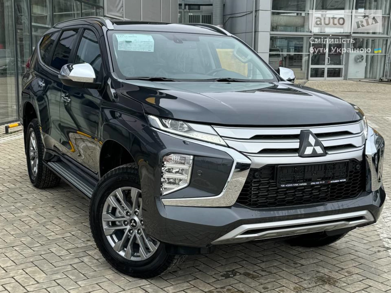 Mitsubishi Pajero Sport Instyle