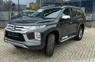 Mitsubishi Pajero Sport Instyle