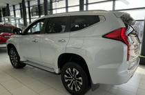 Mitsubishi Pajero Sport Ultimate