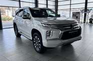 Mitsubishi Pajero Sport Ultimate