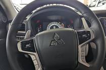 Mitsubishi Pajero Sport Instyle