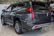 Mitsubishi Pajero Sport Instyle