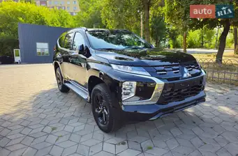 Mitsubishi Pajero Sport