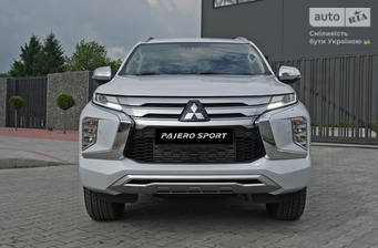 Mitsubishi Pajero Sport 2024 Instyle