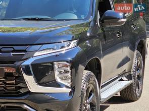Mitsubishi Pajero Sport