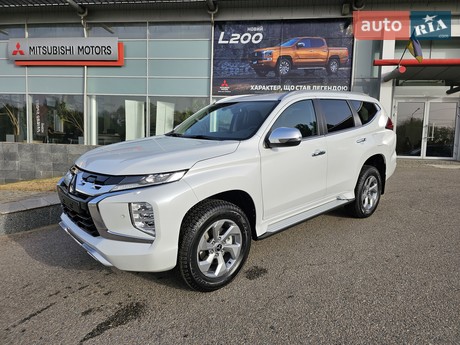 Mitsubishi Pajero Sport 2024