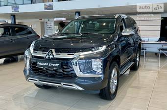 Mitsubishi Pajero Sport 2024 Instyle