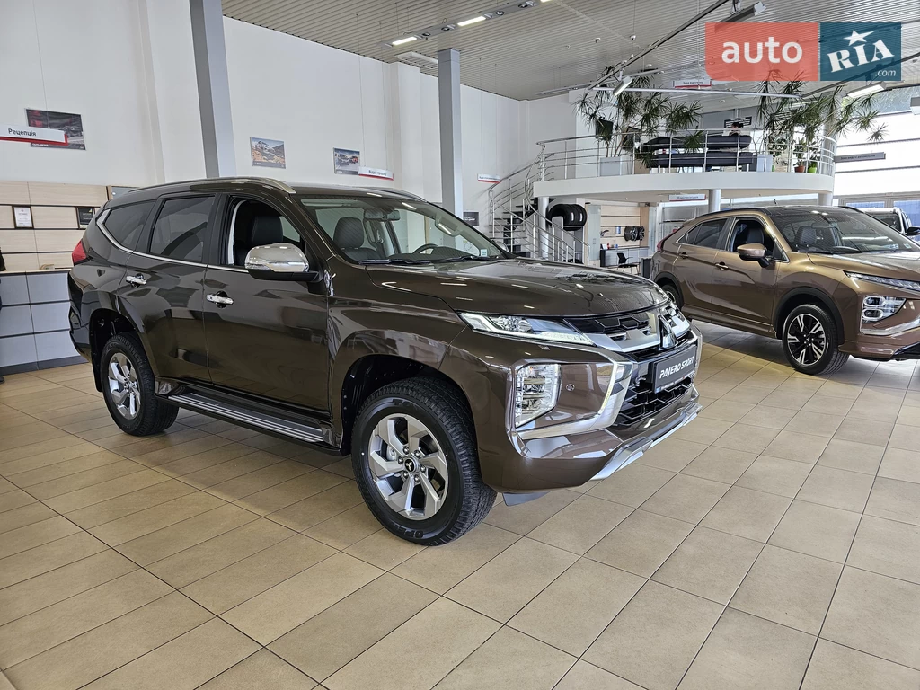 Mitsubishi Pajero Sport Instyle