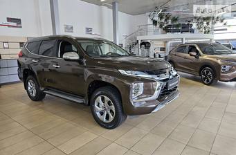 Mitsubishi Pajero Sport 2024 Instyle
