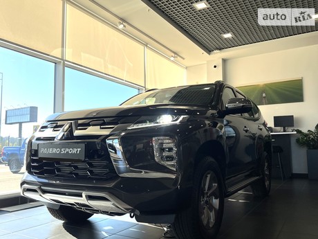 Mitsubishi Pajero Sport 2024