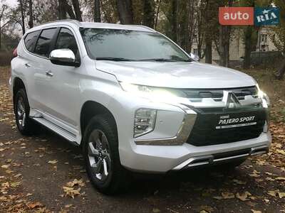 Mitsubishi Pajero Sport 2024 Instyle